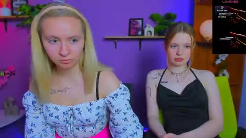 mila_glow online show from May 17, 7:12 pm
