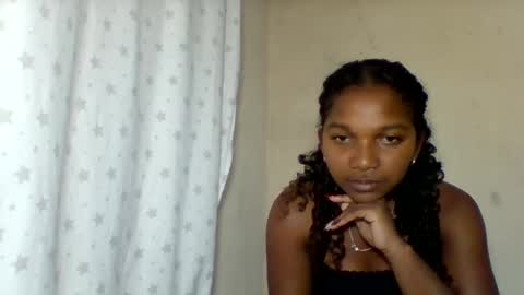 mila_lunah online show from May 4, 6:03 pm