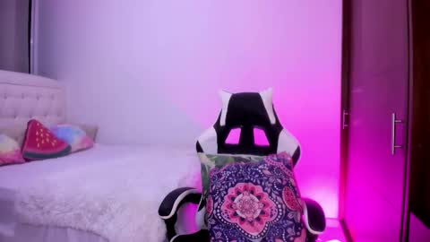 Mila online show from October 10, 12:49 am