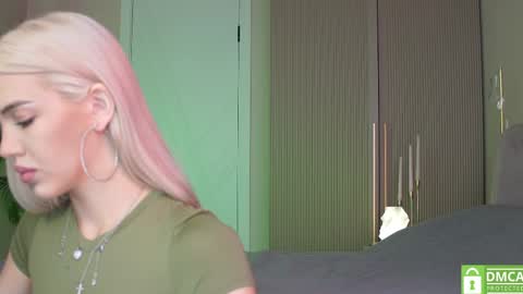 Mila and u can call me sweet bunny online show from May 29, 10:13 am