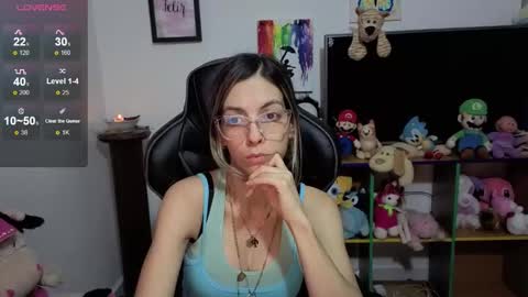 Snapshot of milacoxx8819 chatting on October 20, 12:48 am milacoxx8819 online show from October 20, 12:48 am