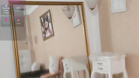 Snapshot of miladiosa chatting on September 15, 12:06 pm miladiosa online show from September 15, 12:06 pm