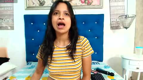 Snapshot of miladiosa chatting on October 17, 12:53 pm miladiosa online show from October 17, 12:53 pm