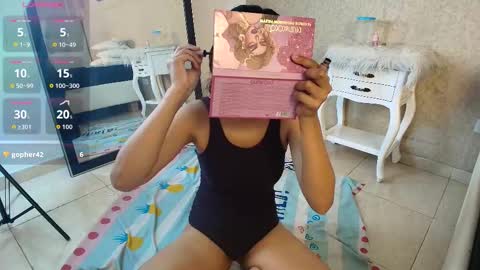 miladiosa online show from November 27, 12:35 pm