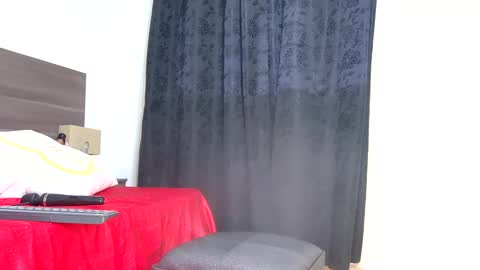 Snapshot of milahot23 chatting on September 14, 4:37 am mila online show from September 14, 4:37 am