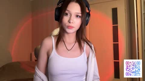 milamiuu online show from March 6, 3:11 pm