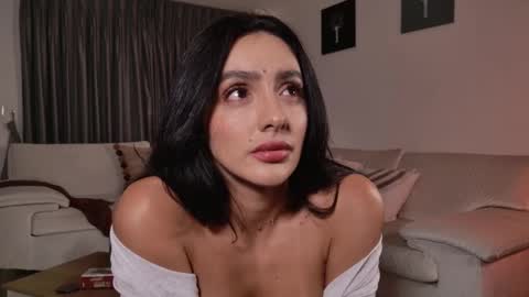 Snapshot of milana_desire chatting on September 25, 11:23 pm milana online show from September 25, 11:23 pm
