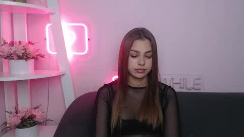 Snapshot of milanaangelas chatting on September 26, 5:04 am milanaangelas online show from September 26, 5:04 am