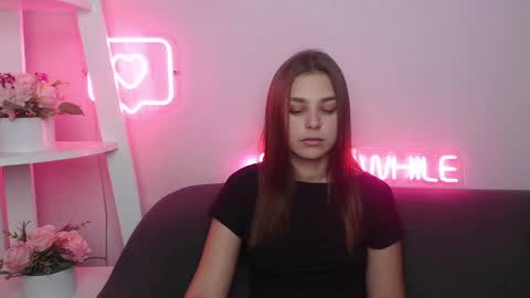 Snapshot of milanaangelas chatting on February 2, 11:07 am milanaangelas online show from February 2, 11:07 am