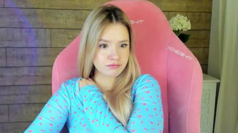 MilanaBalmain online show from February 2, 4:31 am