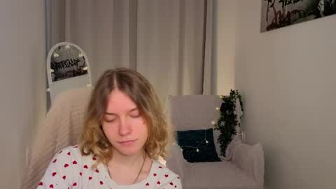 Milaray online show from June 7, 5:34 am