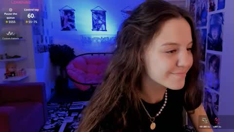 Snapshot of milastoyne chatting on September 29, 6:12 am milastoyne online show from September 29, 6:12 am