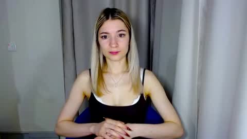 Mila online show from May 14, 6:50 pm