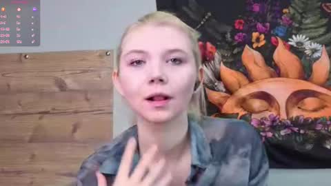 Snapshot of mildredbain chatting on October 2, 4:00 am Mila online show from October 2, 4:00 am