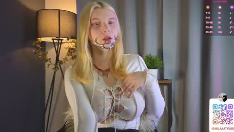 Snapshot of mildredbain chatting on February 4, 2:28 am Mila online show from February 4, 2:28 am