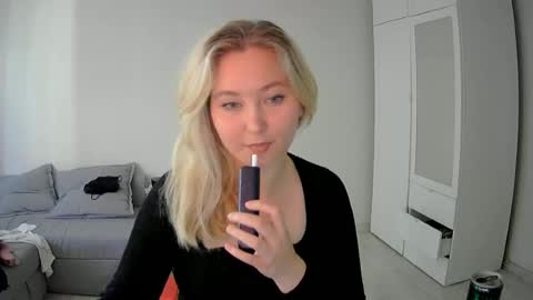 Milena new nonude shy blonde natural online show from June 13, 10:03 am