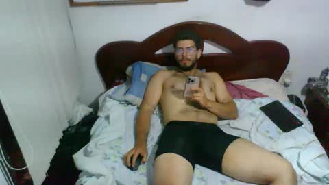 mileslennon online show from February 21, 7:00 am