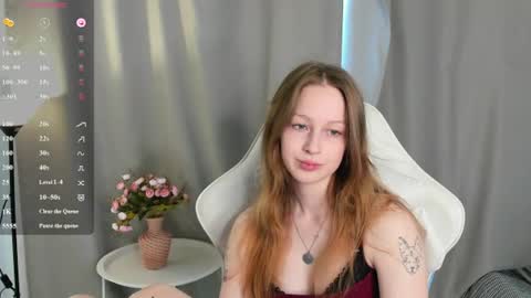miley_cats online show from June 22, 7:16 am