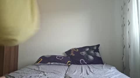 Snapshot of milf44milf chatting on October 4, 5:16 am milf44milf online show from October 4, 5:16 am