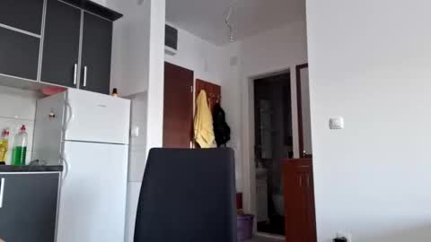 Snapshot of milf44milf chatting on September 18, 4:49 am milf44milf online show from September 18, 4:49 am