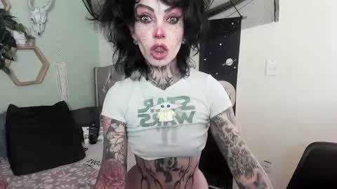 Isabella online show from December 16, 1:39 pm