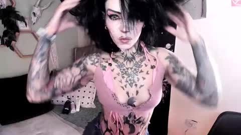 Snapshot of milf_onlyseduction chatting on September 29, 2:16 pm Isabella online show from September 29, 2:16 pm