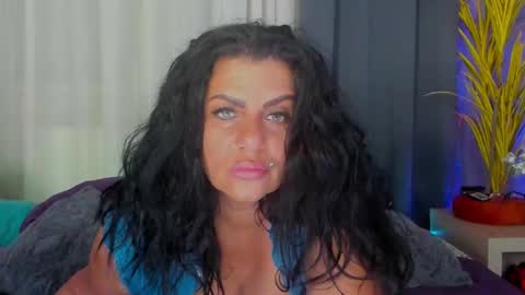 MilfSabina online show from October 27, 9:37 pm