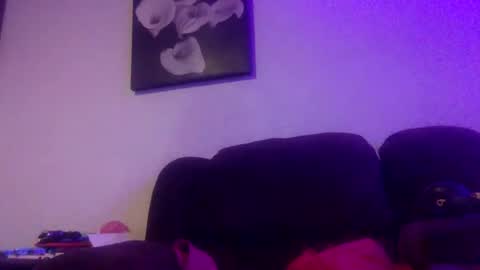 Snapshot of milfsfreaky69 chatting on March 8, 7:49 am BabygirlsFreaky online show from March 8, 7:49 am