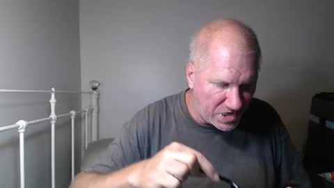 militarymancharliemike online show from April 11, 1:43 am