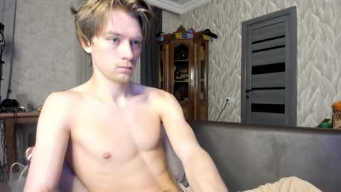 Isaac online show from March 11, 9:18 pm