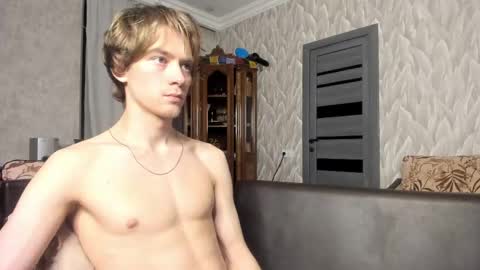 Isaac online show from April 12, 9:19 pm