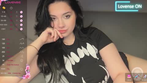 Ada online show from December 13, 8:04 pm