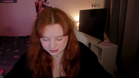 Lisa online show from December 19, 8:24 am