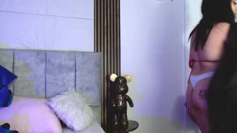 milkykinki18 online show from May 22, 4:30 am