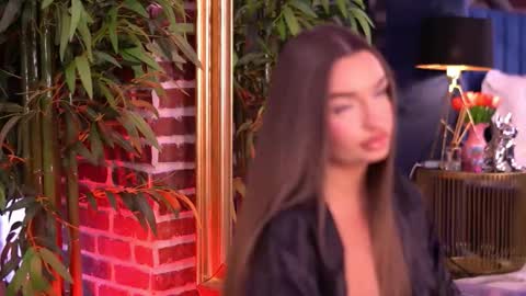 Milla online show from December 14, 7:14 am