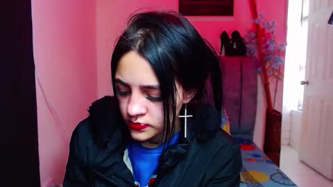Snapshot of millacounisslosexanal chatting on October 6, 1:29 pm Violeta online show from October 6, 1:29 pm
