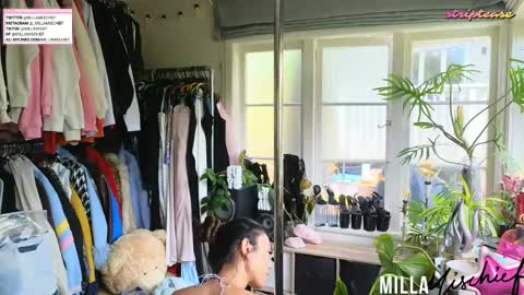 Milla Mischief online show from November 26, 2:20 am