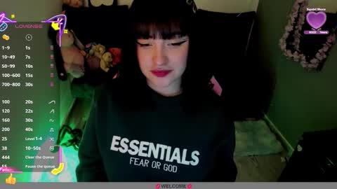 millandiux online show from October 23, 11:49 pm