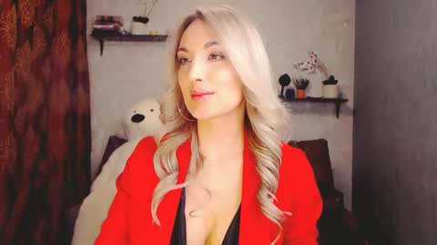 MillaXQueen online show from January 30, 3:08 pm