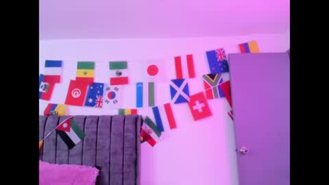 miller_silvana online show from July 15, 11:37 am