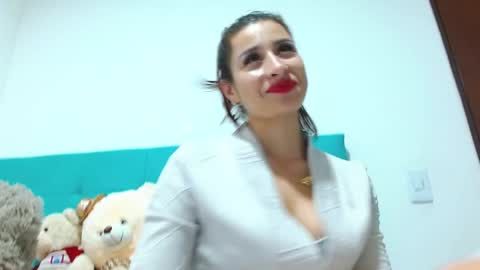 Snapshot of miller_sweet chatting on December 4, 2:47 am Aleja online show from December 4, 2:47 am