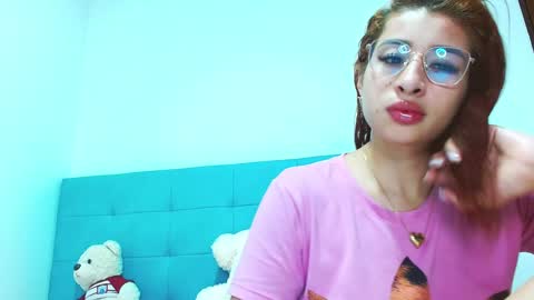 Snapshot of miller_sweet chatting on February 6, 2:00 am Aleja online show from February 6, 2:00 am