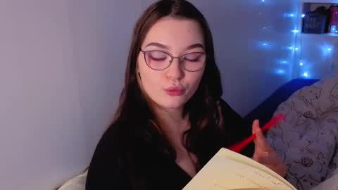 Millie online show from November 4, 3:02 pm