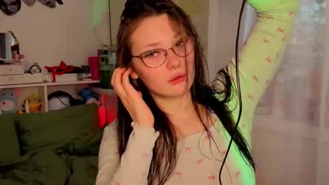 Millie online show from October 12, 8:51 am