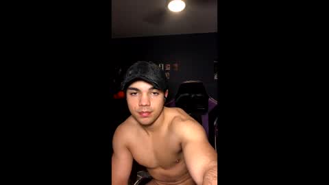 millssiikk online show from December 21, 5:25 am