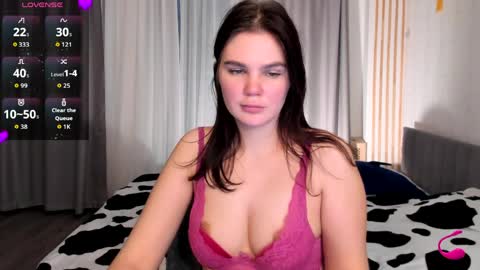 Welcome My name is Tina online show from March 29, 4:41 pm