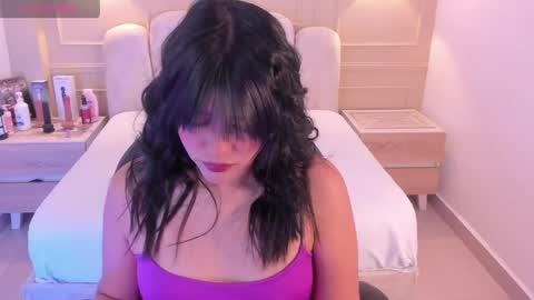 millyevans1 online show from May 12, 3:26 am