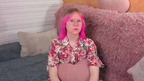 Milly online show from November 7, 5:21 am