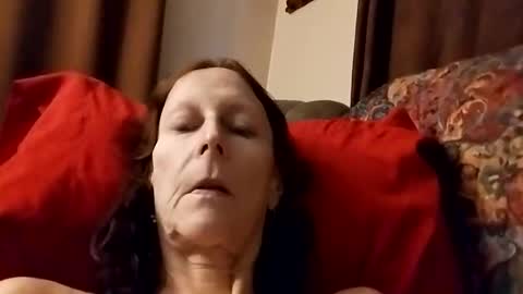 miloanj online show from November 2, 9:15 pm