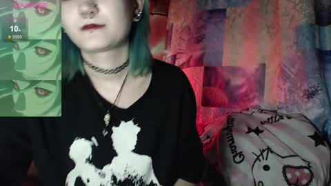 Snapshot of milten_trish chatting on October 3, 10:40 pm milten_trish online show from October 3, 10:40 pm